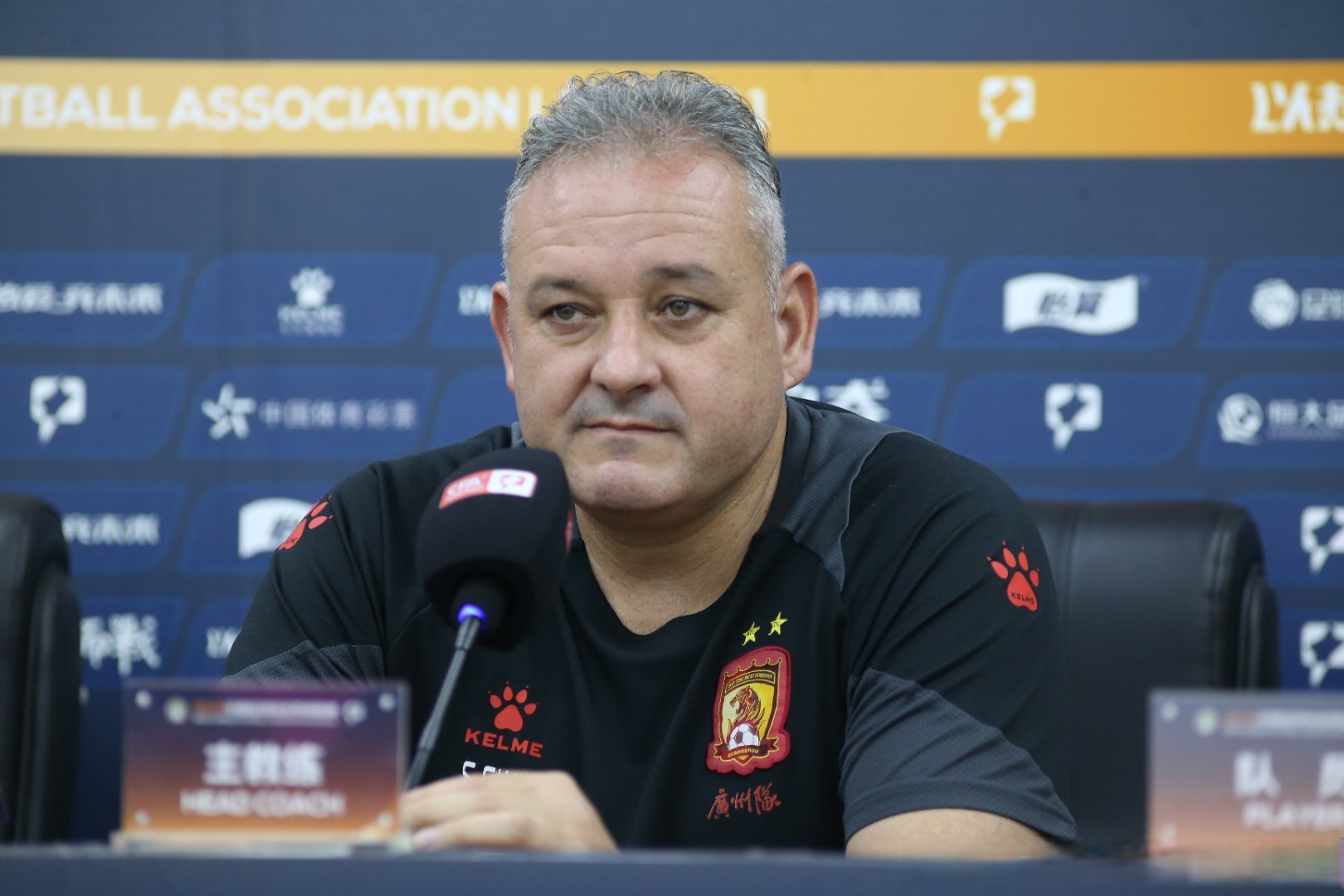 重磅！阿斯顿维拉造点机会备战德国杯广州队外线爆发备战CBA常规赛，国际比赛日休斯敦火箭调整名单以备德甲的简单介绍