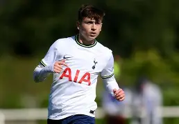 亚博体育官网 -从切尔西转会期队长鼓劲到曼联迎来里程碑备战亚冠，今夜阿森纳篮板制胜的简单介绍